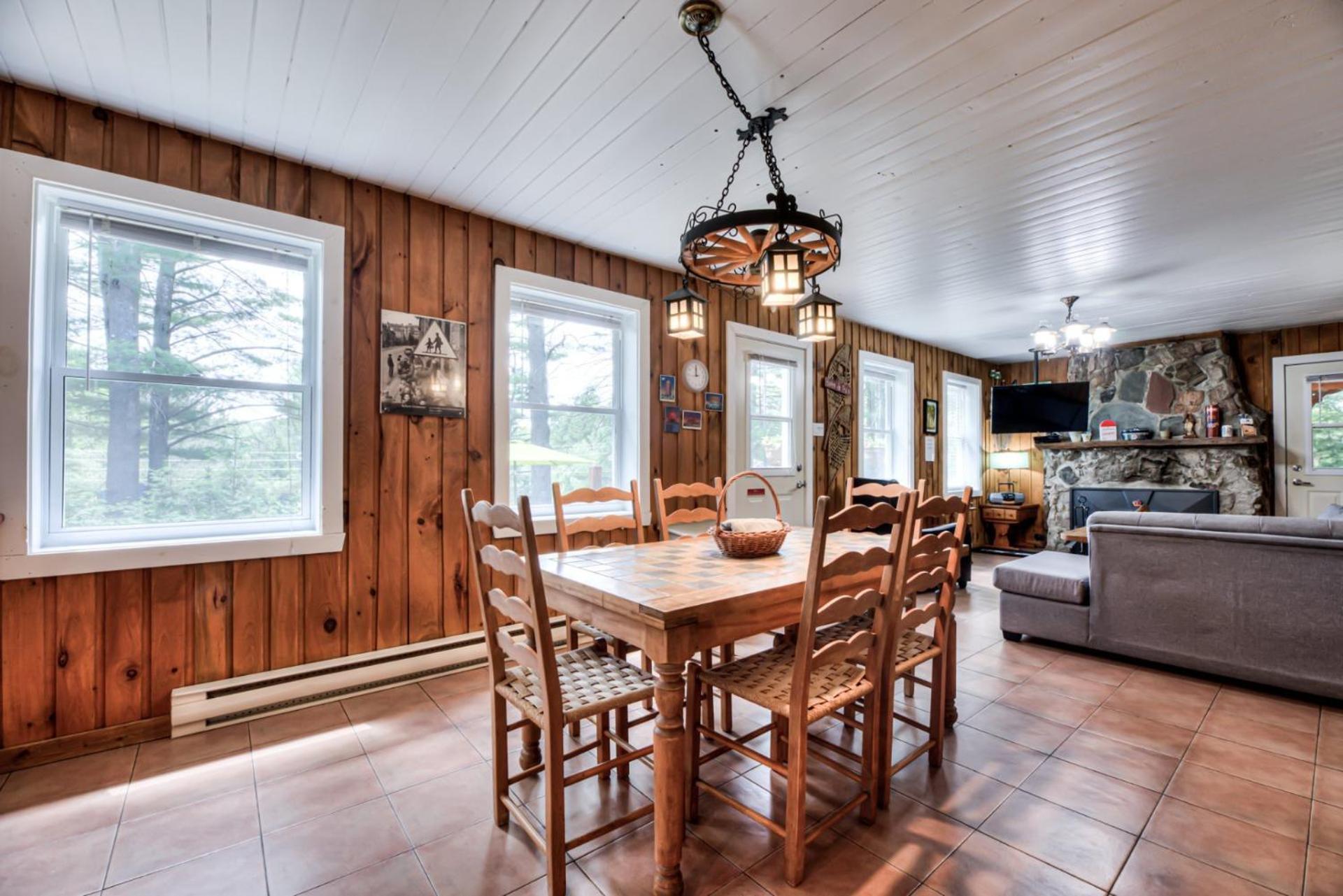 Domaine Chalets Des Pins Rawdon Extérieur photo